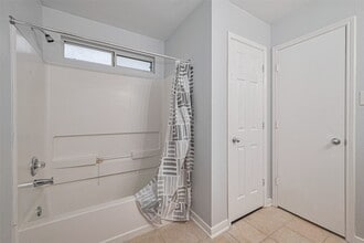 Building Photo - 2123 Gable Hollow Ln