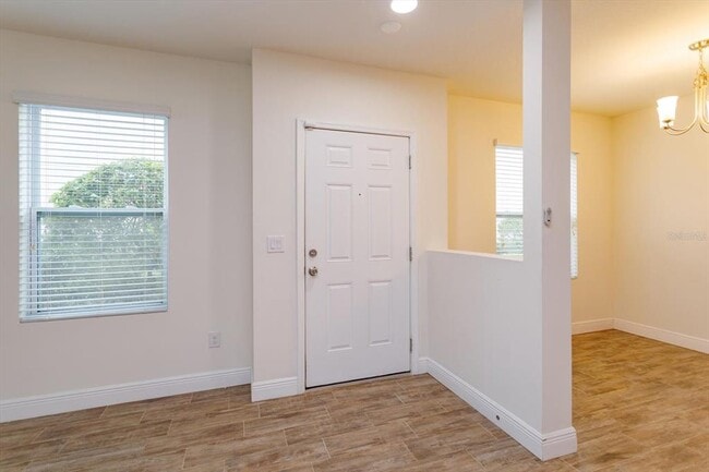 Building Photo - 3641 Seneca Club Loop