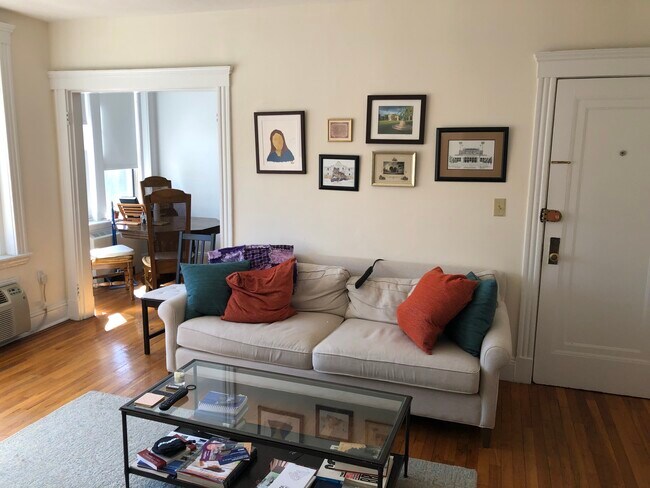 Building Photo - 20 Langdon St