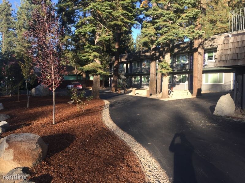 Foto principal - 1 br, 1 bath Apartment - 3900 Pioneer Trail