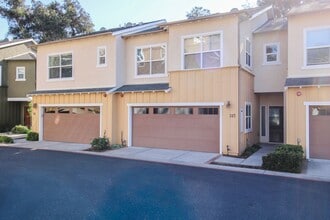 Building Photo - 317 Creekview Way Building Photo - 317 Creekview Way