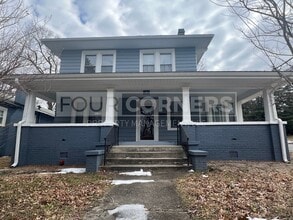 Building Photo - 400 Beech St