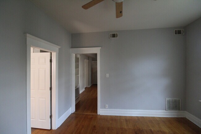 Foto del edificio - 1435 N Ashland Ave