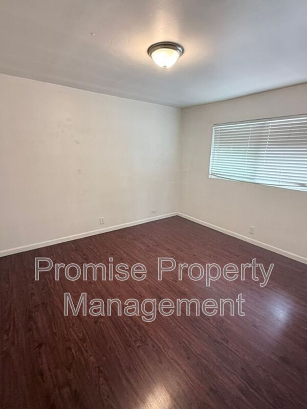 Foto del edificio - 413 S Freeman St