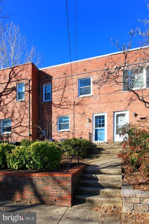 Foto del edificio - 2942 Landover St