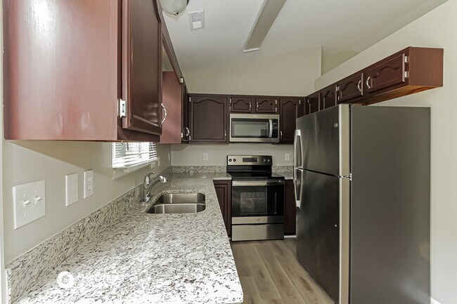 Building Photo - 5655 Leatherwood Ln