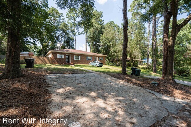 Building Photo - 2 br, 1.5 bath House - 2592 Panther Creek ...
