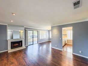 Building Photo - 1020 Grape St