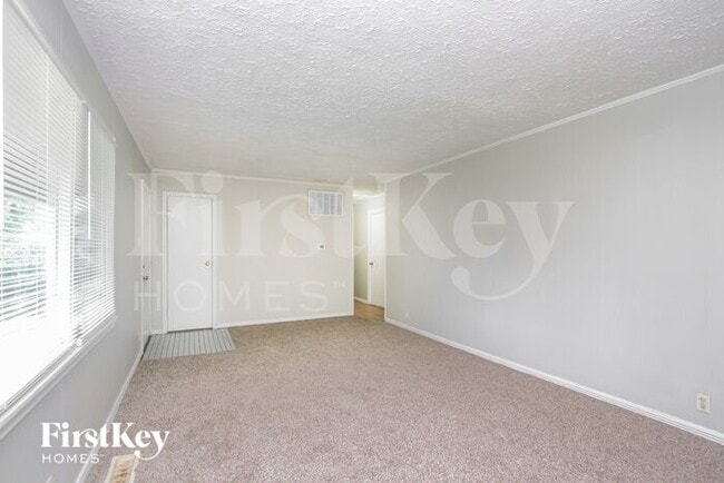 Building Photo - 119 Totten Dr