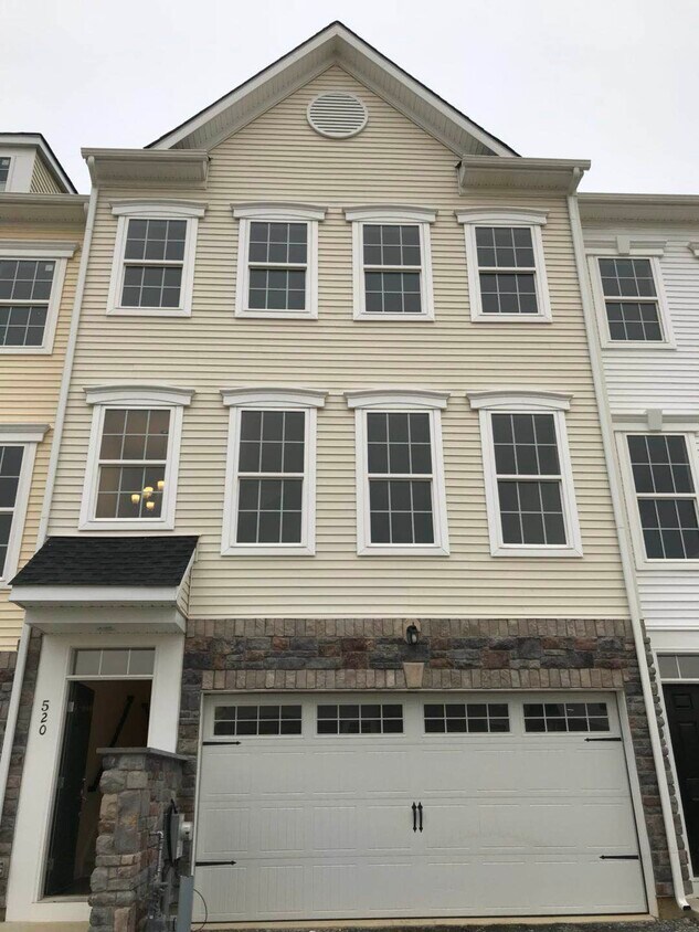 520 Liam Pl, Bear, DE 19701 Townhome Rentals in Bear DE