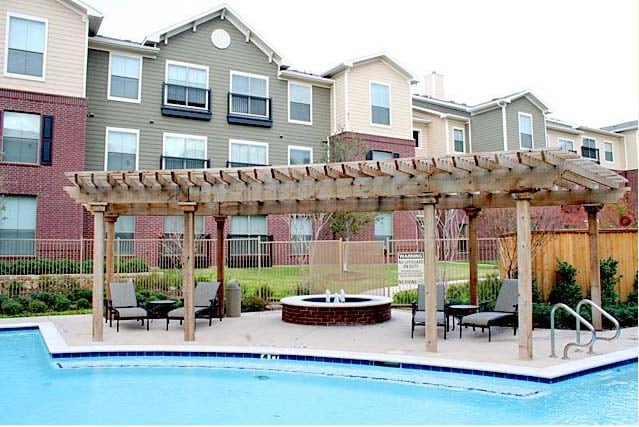 Building Photo - Lewisville Green