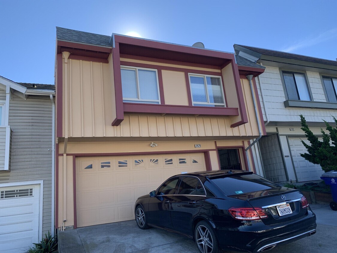 Foto principal - 2429 Westchester Ct