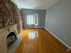 Building Photo - 511 Park Ave