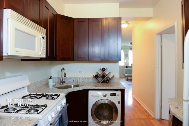 Foto del edificio - 1538 W Monroe St