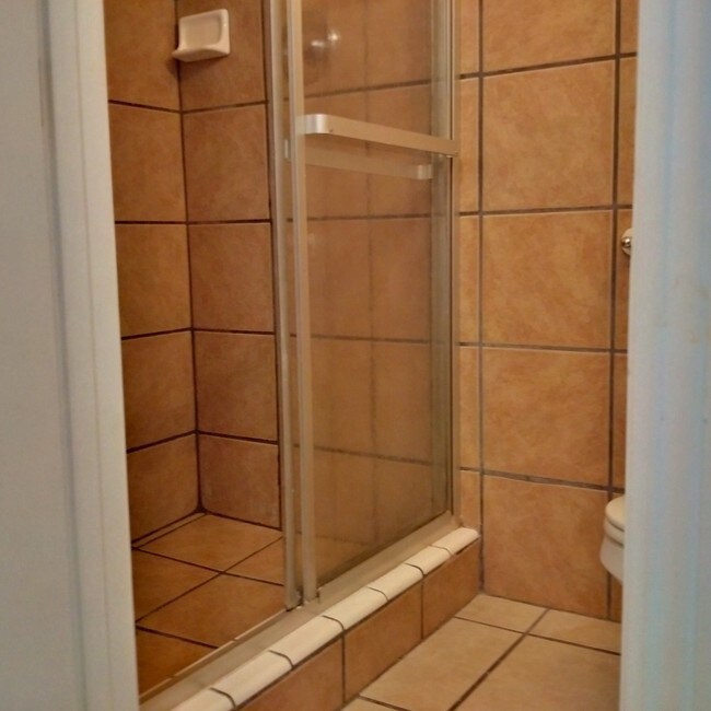 Tiled Shower - 419 N Elena Ave