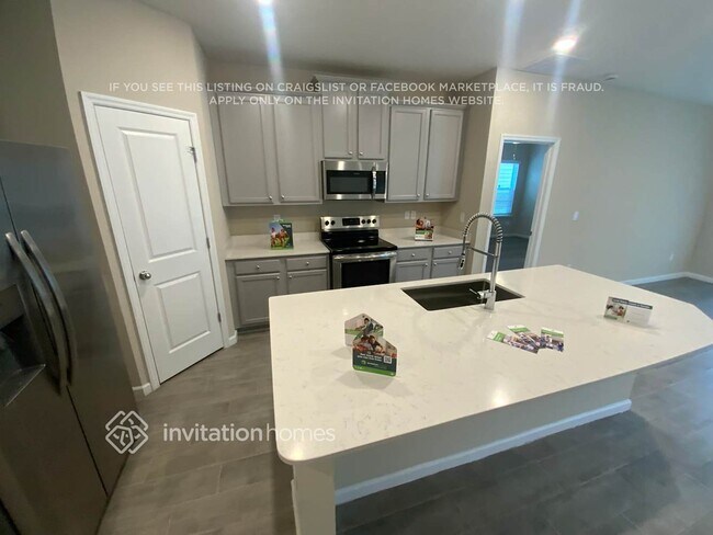 Building Photo - 2474 Laylas Wy