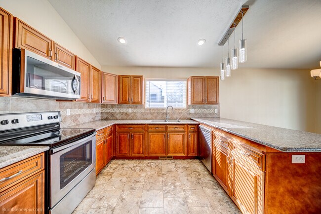 Foto del edificio - 1923 N Nelson St