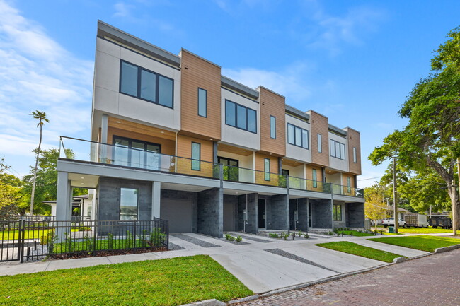 Foto del edificio - 2507 N Massachusetts Ave