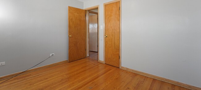 Foto del edificio - 3803 S Lombard Ave