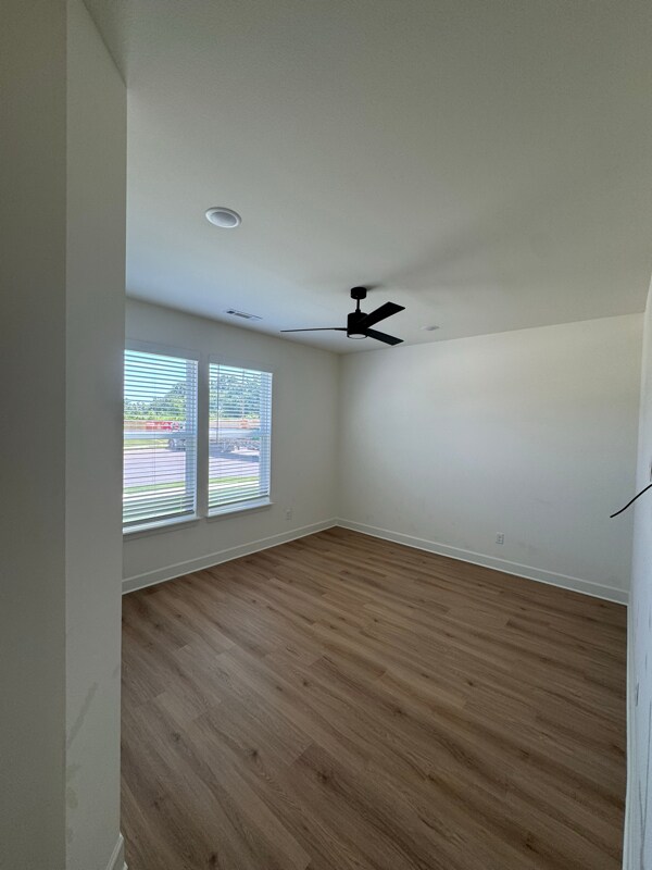 Building Photo - 7306 SW Basswood Ave