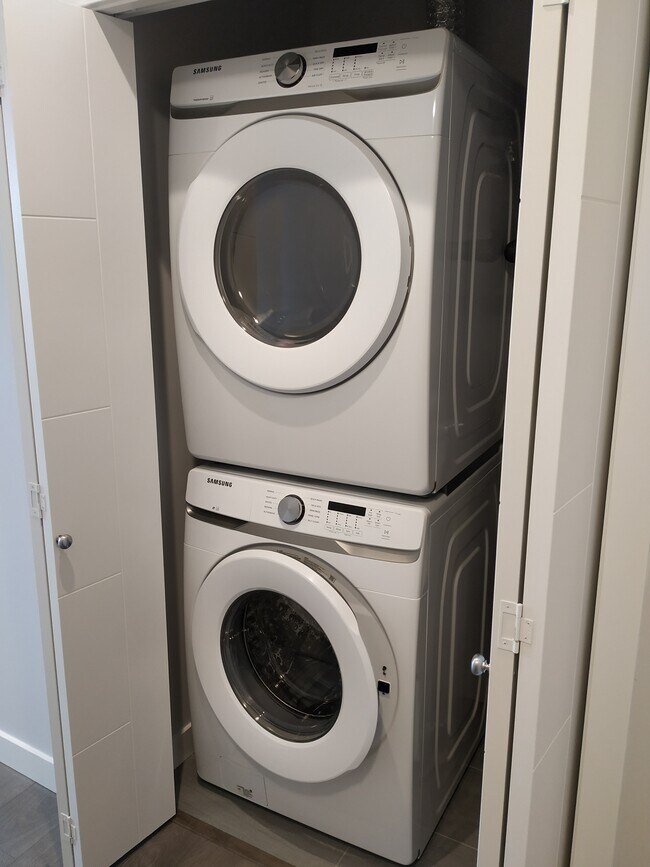 Photo du bâtiment - 45562 Airport Rd