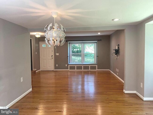 Building Photo - 6223 Rathlin Dr