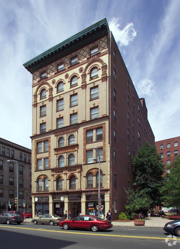 Building Photo - Worthy Building
