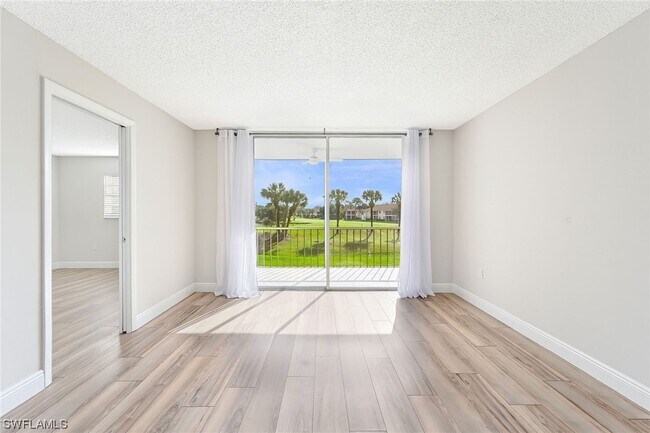 Foto del edificio - 175 Turtle Lake Ct