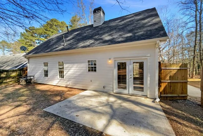 Building Photo - 6700 N Charlotte St