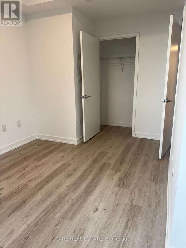 Building Photo - 395 Square One Dr