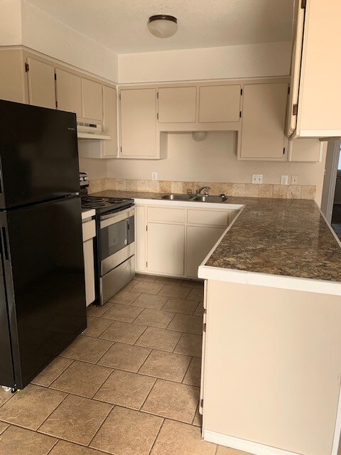 Foto principal - 39065 Cedar St