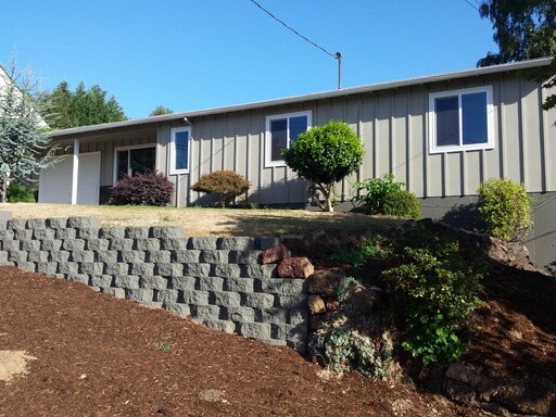 Primary Photo - 1275 SW Dolph St