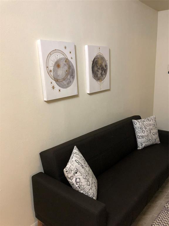 Foto del edificio - 2820 S Bartell Dr