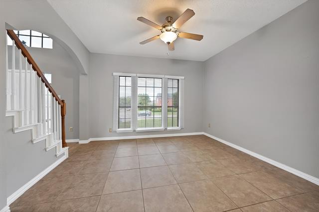 Foto del edificio - 745 Woodridge Dr