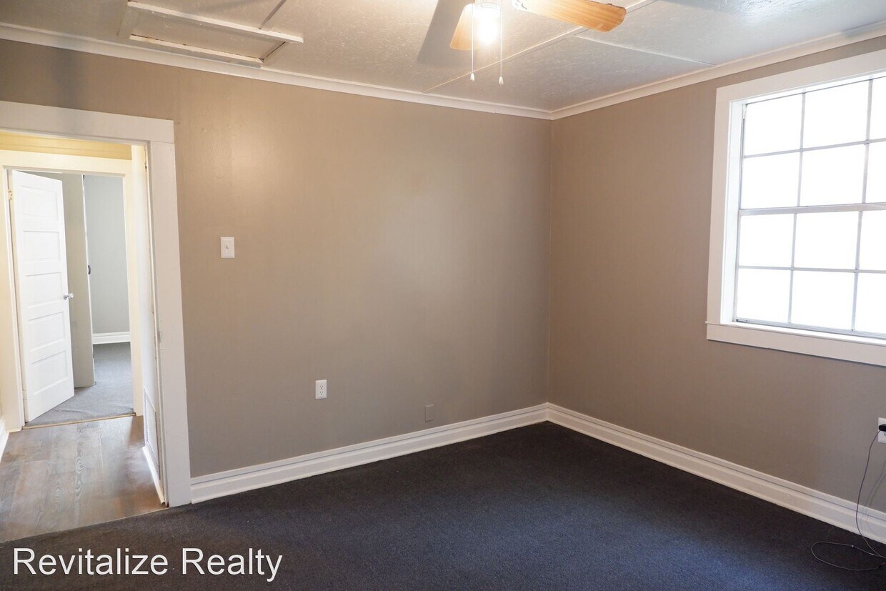 Primary Photo - 2 br, 2 bath House - 653 N Carolina St