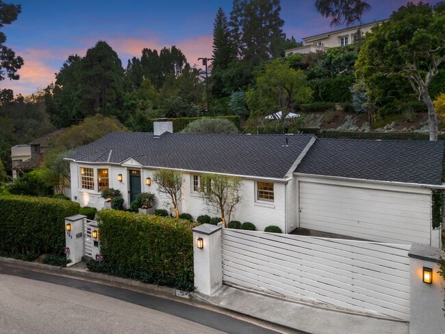 Building Photo - 163 Acari Dr