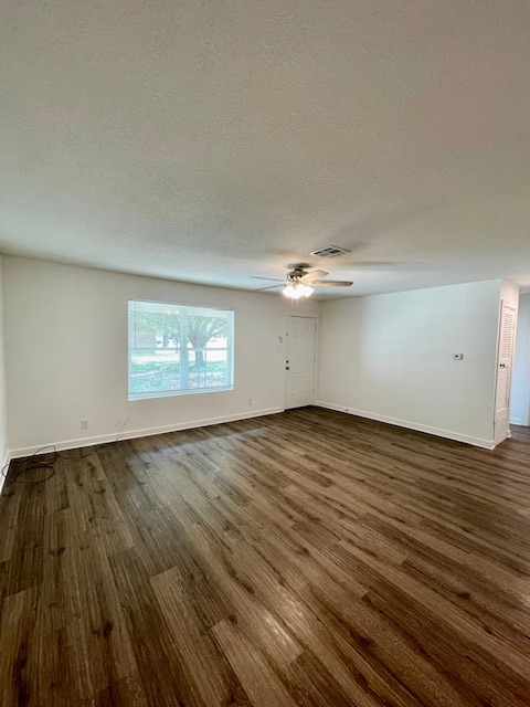 Building Photo - 105 Faye Dr