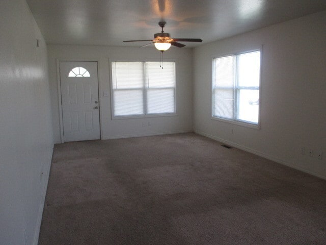 Building Photo - AFFORDABLE and Close to Ft. Riley