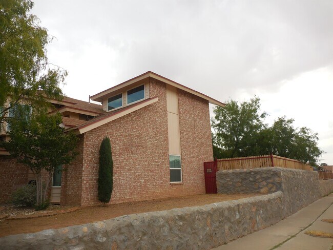 Building Photo - 10912 Sandy Koufax Dr