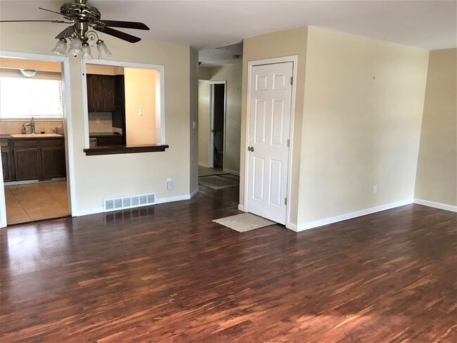 Foto del edificio - Beautiful Townhome in Sturbridge