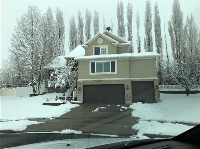 Foto del edificio - 1212 Hawberry Cir