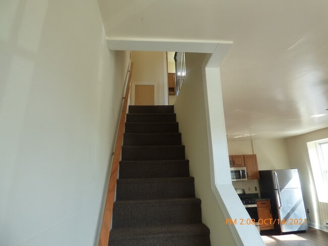 Building Photo - 126 S 46th St