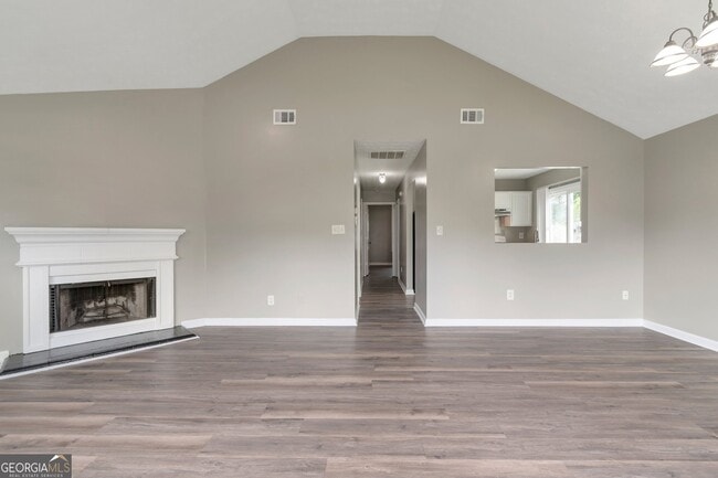 Building Photo - 2022 Patterson Park Dr