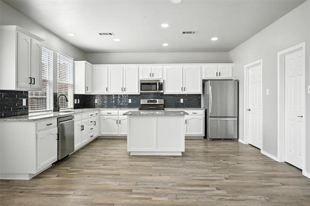 Foto del edificio - 6337 Mystic Falls Dr