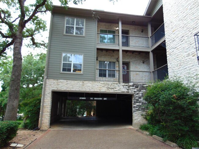 Foto del edificio - 2508 Enfield Rd