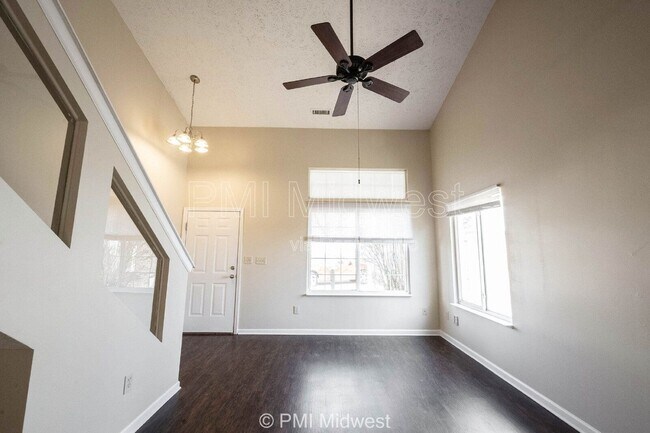 Foto del edificio - 2781 Grand Fir Dr