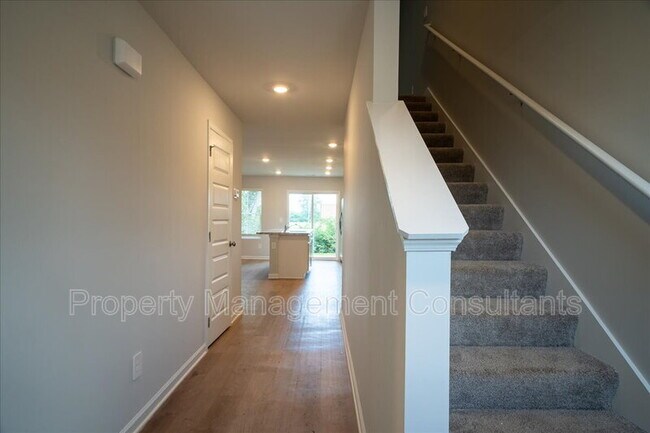 Foto del edificio - 4151 Hudson Ct SW
