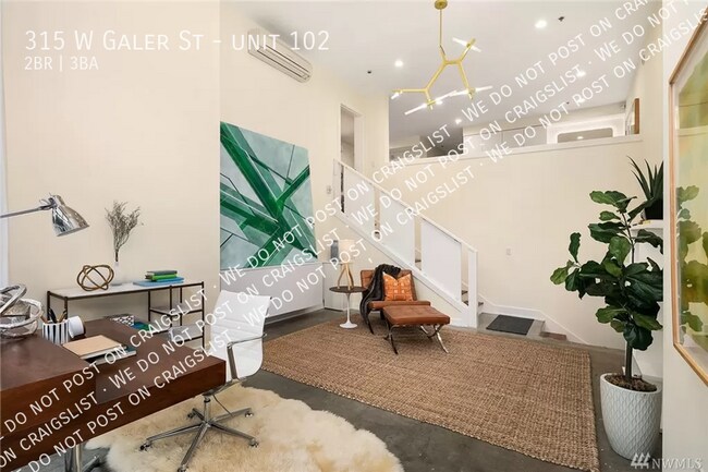 Building Photo - Stunning 2 bedroom 3 bathroom in heart of ...