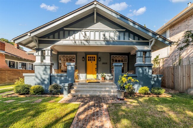 Foto del edificio - 2606 Hopkins St