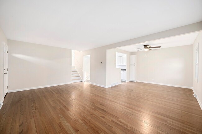 Foto del edificio - 2614 Burlington Ave